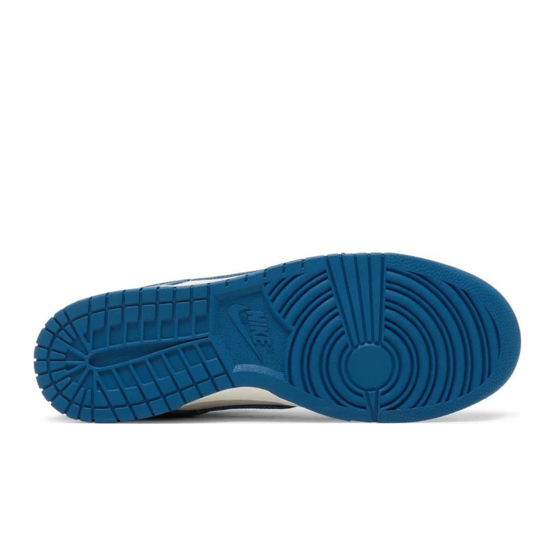 Nike Dunk Low SE "Sashiko Industrial Blue"
