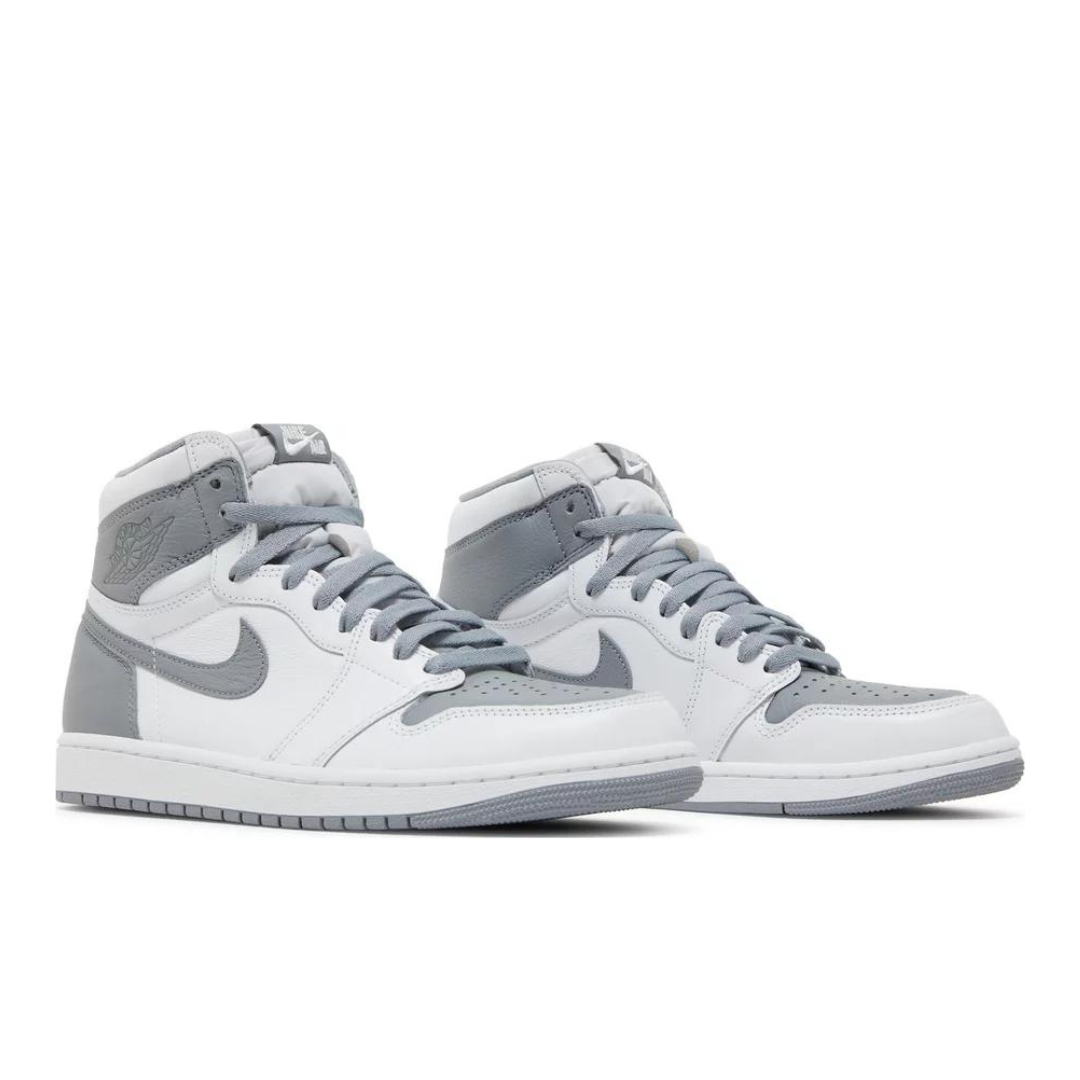 Air Jordan 1 Retro High OG "Stealth"