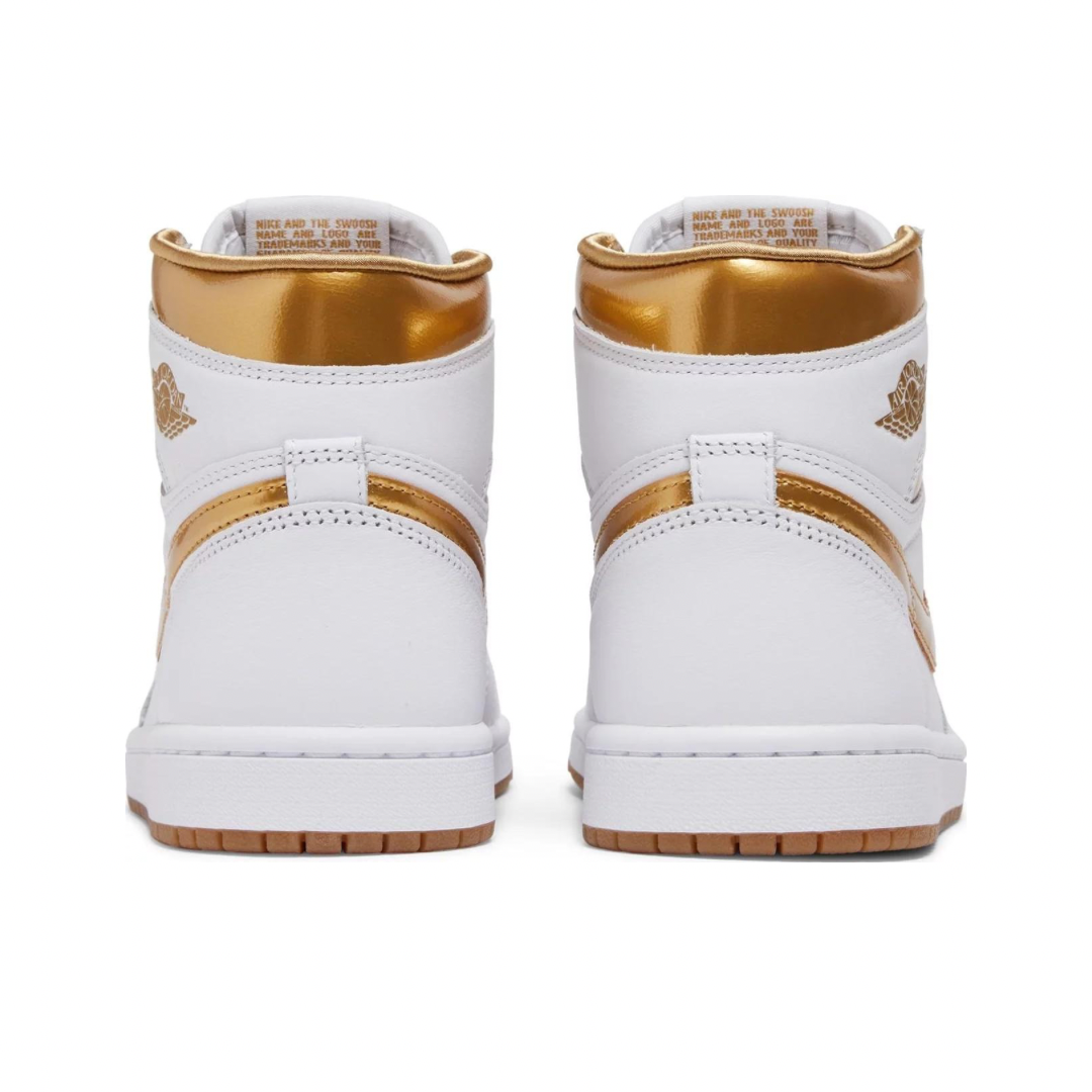 Air Jordan 1 Retro High OG “Metallic Gold” (W)